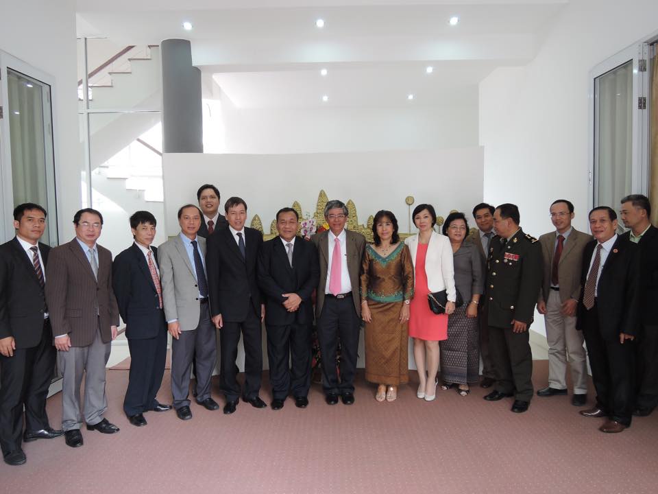 ក្រសួងការបរទេសវៀតណាមជូនពរស្ថានទូតកម្ពុជាក្នុងឱកាសបុណ្យជាតិ